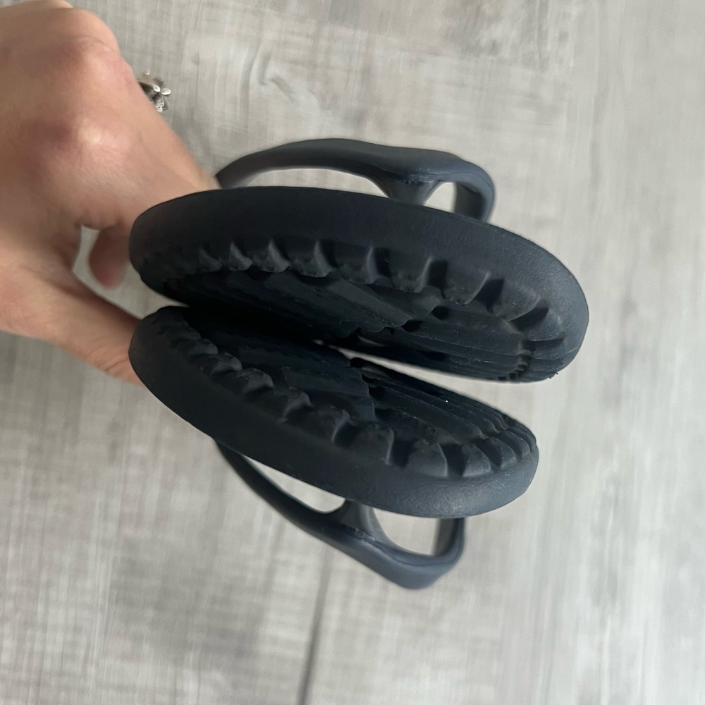 Crocs Women's Kadee II Flip Flop Sandals Navy Blue Pool Shoes Summer Sandals - Picture 9 of 12